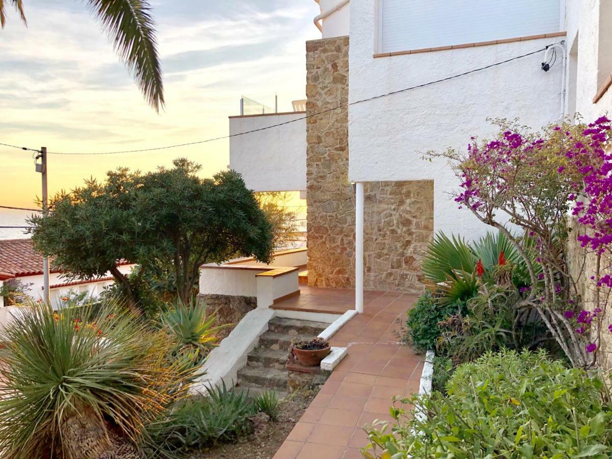 Chalet Doble Almadraba Villa Roses Buitenkant foto